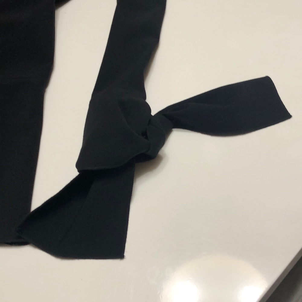 Alexis Black Dress Ties at Wrists & Thigh - Picture 4 of 6